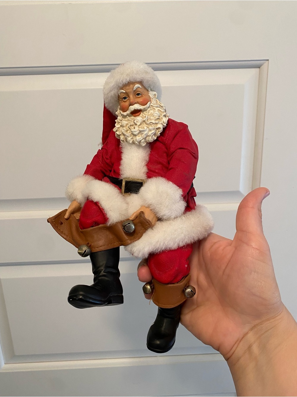 Santa figurine *read!